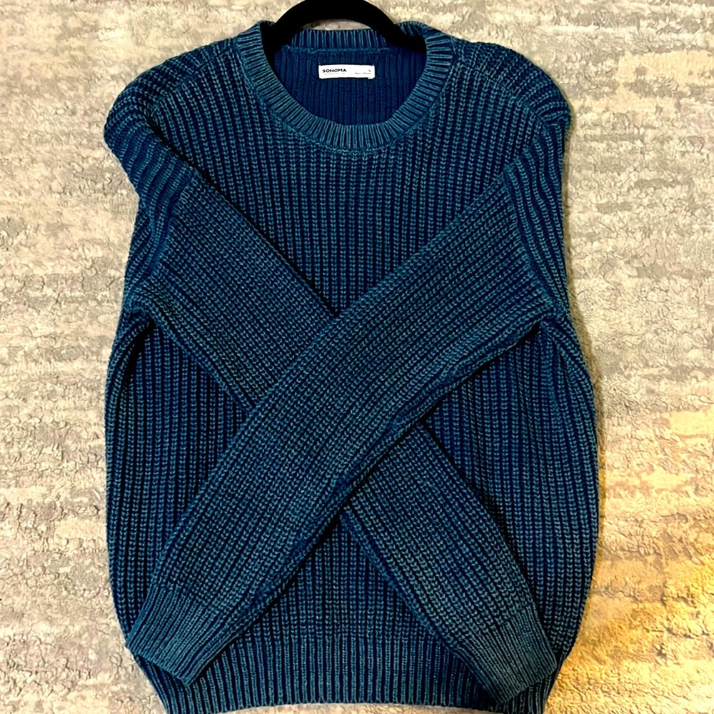 Knit sweater